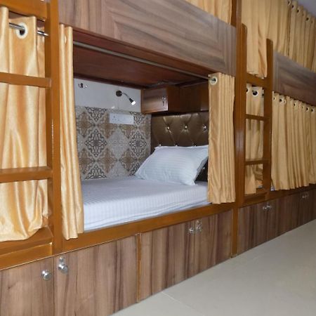 Metro Inn Dormitory Mumbai Luaran gambar
