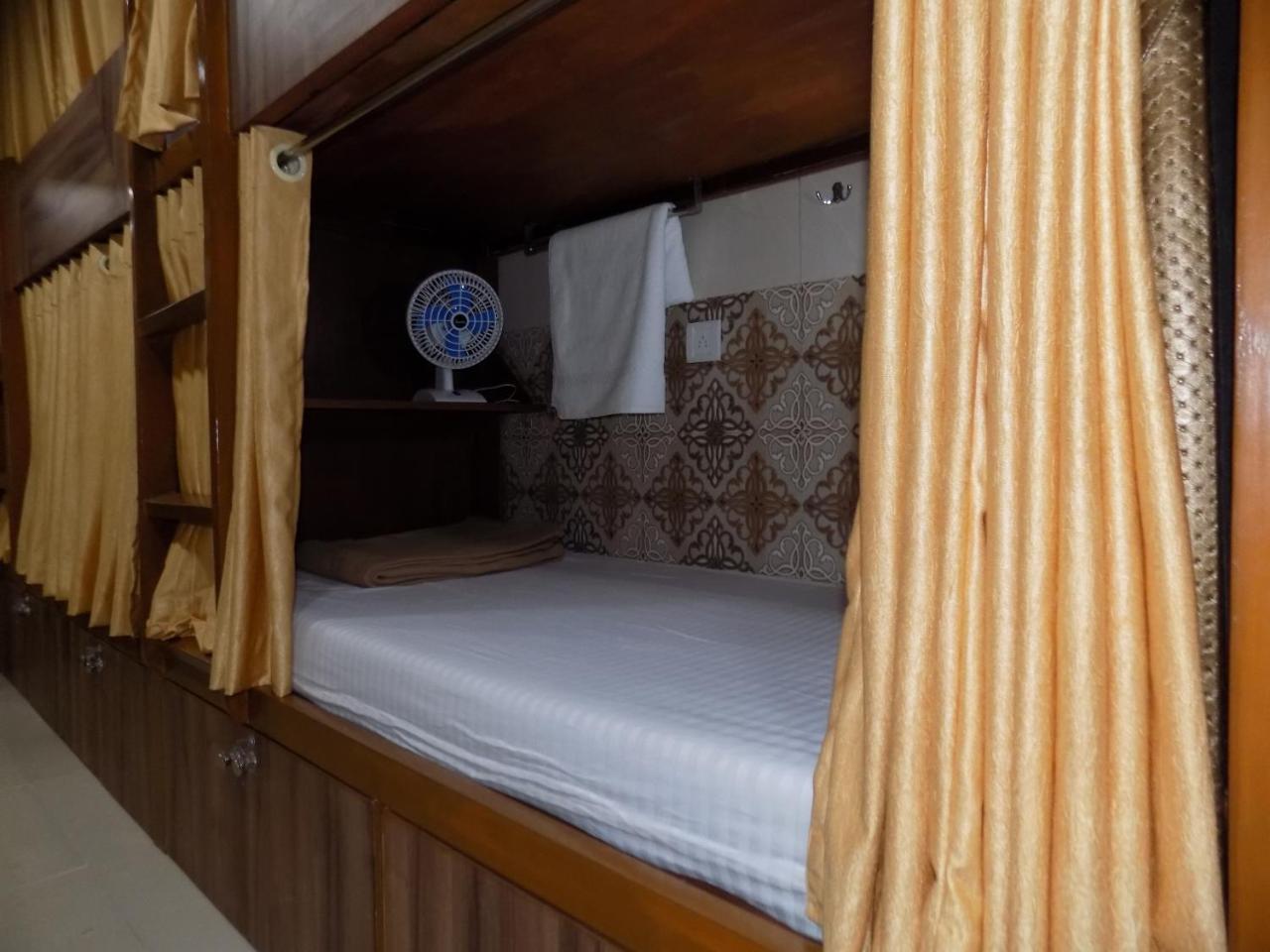 Metro Inn Dormitory Mumbai Luaran gambar
