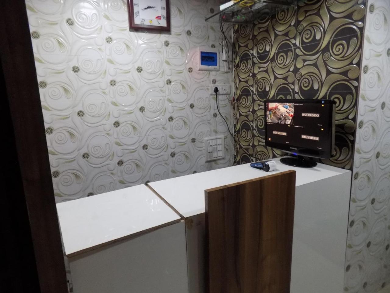 Metro Inn Dormitory Mumbai Luaran gambar