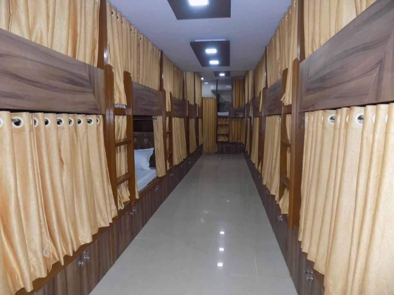 Metro Inn Dormitory Mumbai Luaran gambar